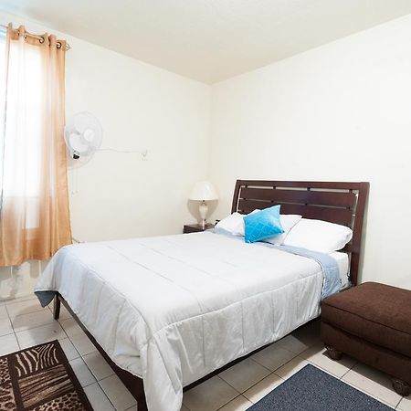 Studio And 1 Bedroom Apartments - Bronx Nova York Exterior foto