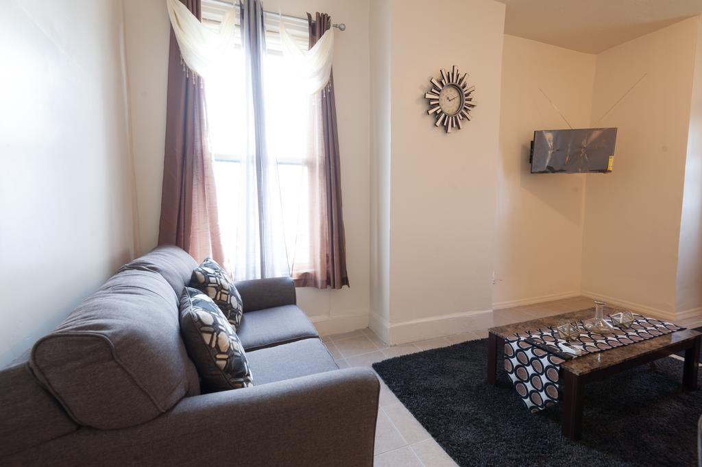 Studio And 1 Bedroom Apartments - Bronx Nova York Exterior foto